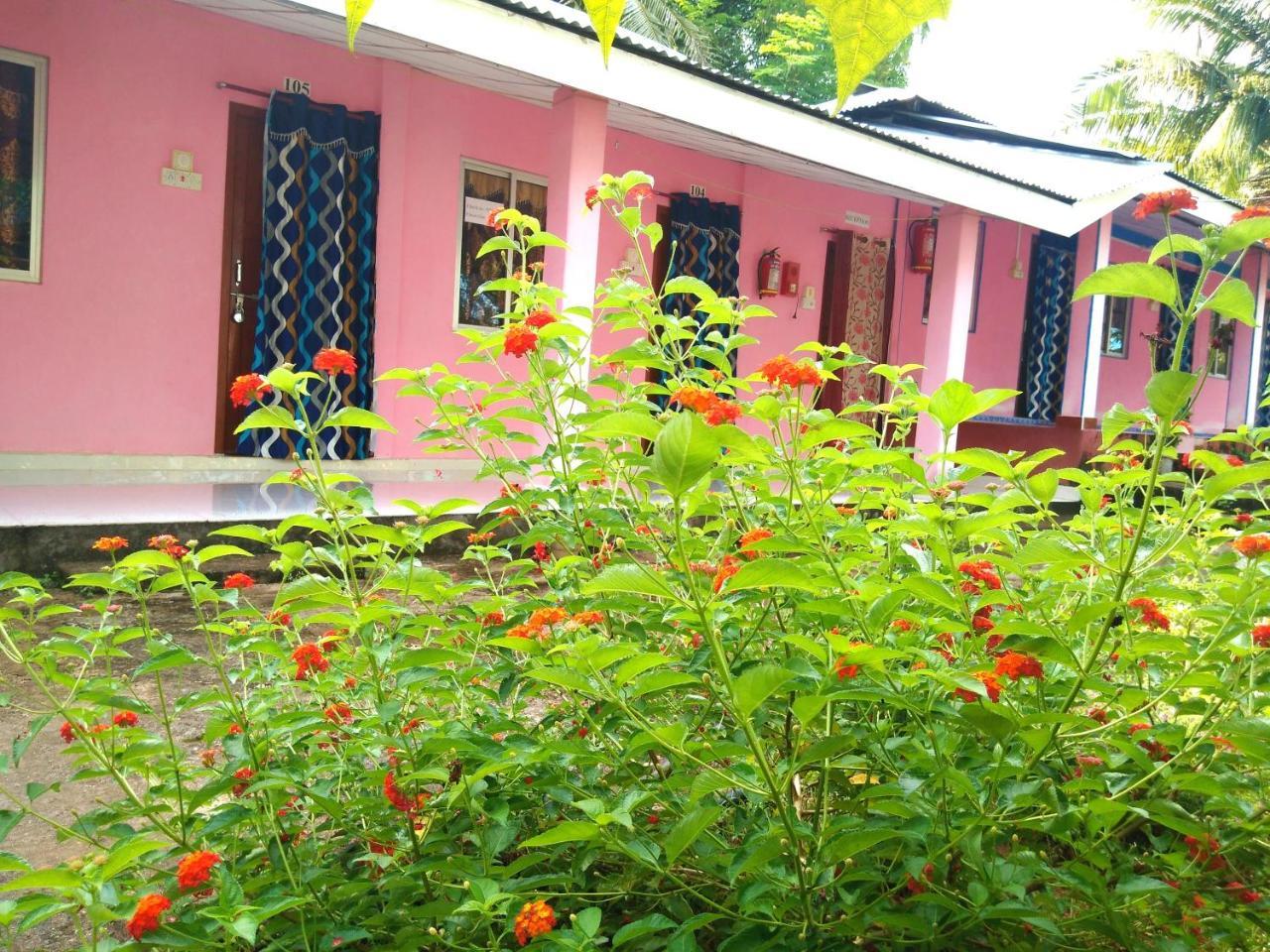 Blue Bird Residency Hotell Lakshmanpur Exteriör bild