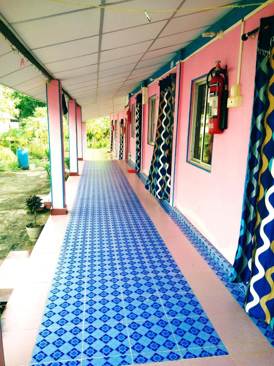 Blue Bird Residency Hotell Lakshmanpur Exteriör bild